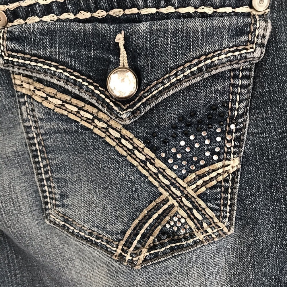 Bling Capris - Picture 7 of 7